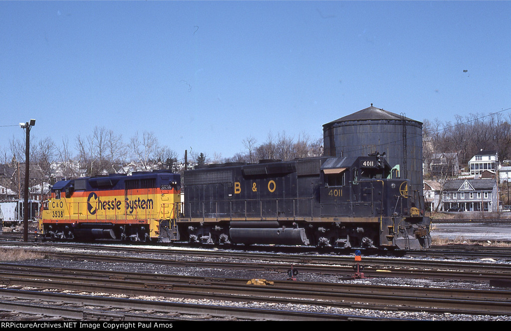 BO 4011 Short term leased to the ATSF during the 1979-1980 time period, where BO 4011 was temporarily renumbered to BO 9011 to avoid conflicts with ATSFs own locomotive roster. Unit was renumbered back to BO 4011 when the lease ended